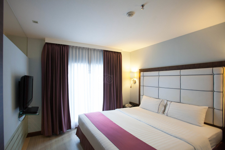 Sukhumvit Suites
